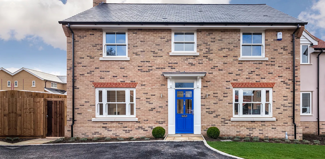Detached Homes Soar By £50k Over Year in United Kingdom